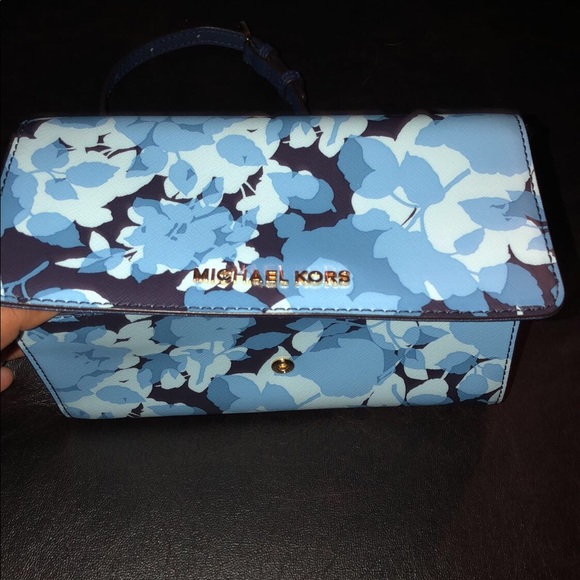 Blue Michael kors purse - Picture 4 of 6